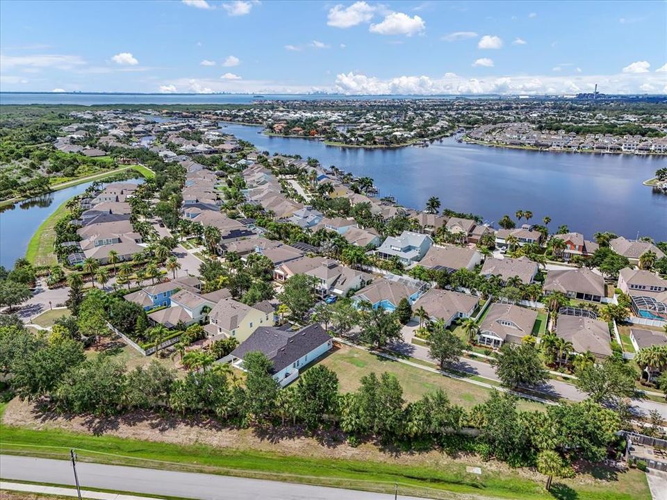 For Sale: $650,000 (4 beds, 2 baths, 2519 Square Feet)