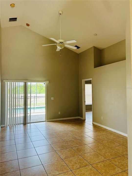 Active With Contract: $2,400 (4 beds, 2 baths, 1397 Square Feet)