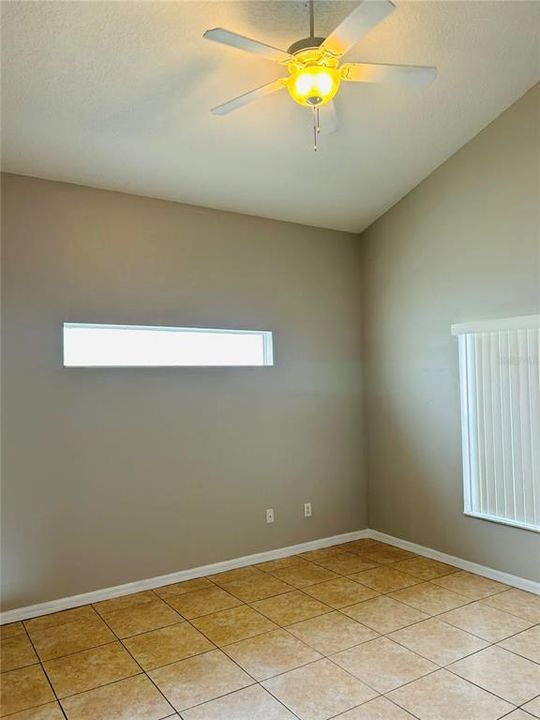 Active With Contract: $2,400 (4 beds, 2 baths, 1397 Square Feet)