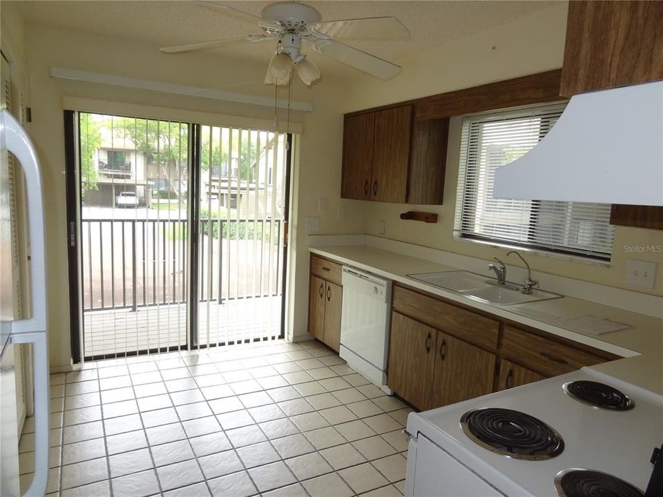 For Rent: $1,250 (2 beds, 2 baths, 1144 Square Feet)