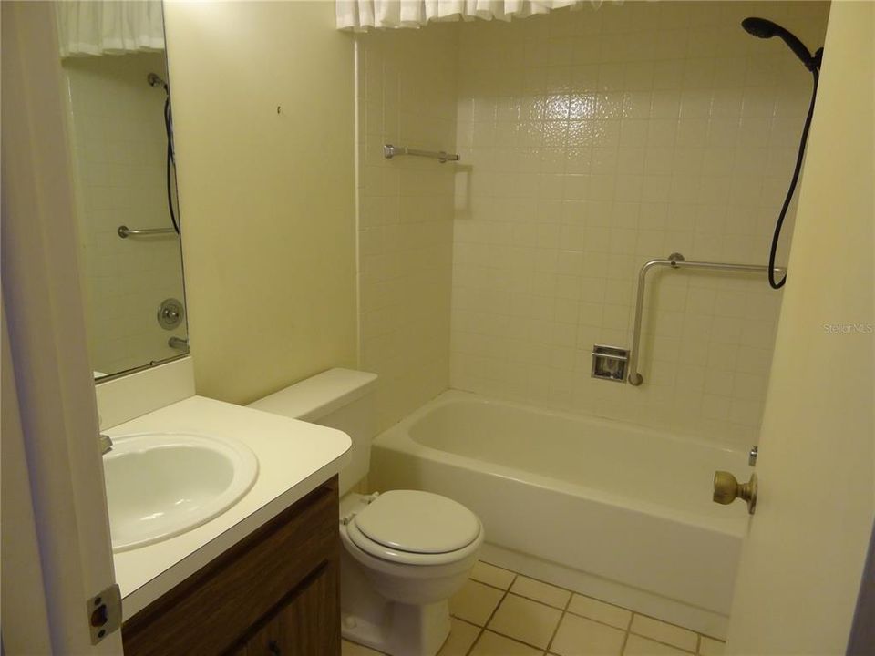 For Rent: $1,250 (2 beds, 2 baths, 1144 Square Feet)