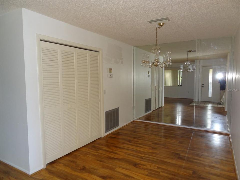 For Rent: $1,250 (2 beds, 2 baths, 1144 Square Feet)