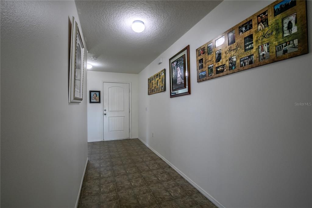 Hallway leading to living room / Kitchen