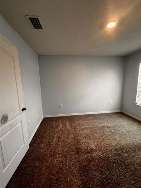 For Rent: $2,399 (3 beds, 2 baths, 1709 Square Feet)