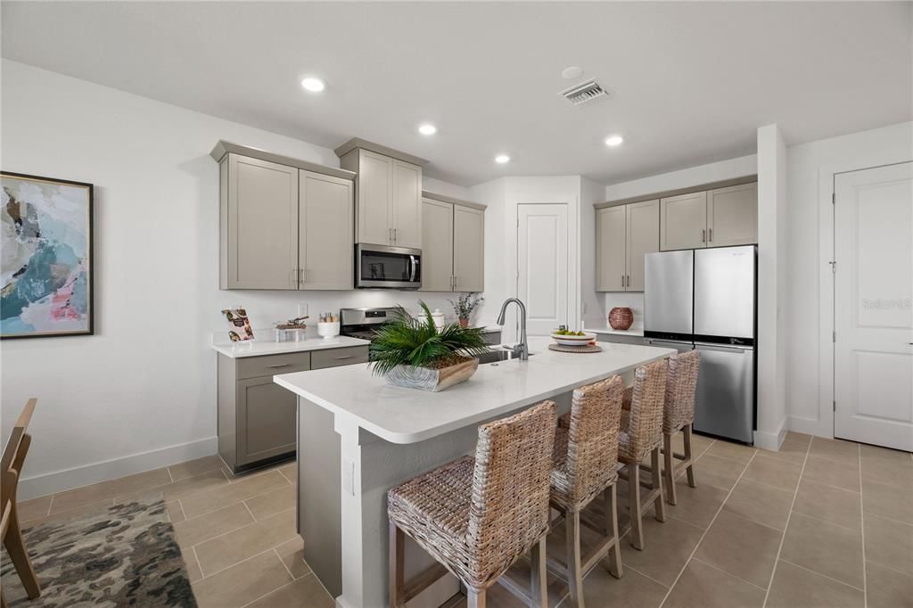 Active With Contract: $473,180 (5 beds, 3 baths, 2402 Square Feet)