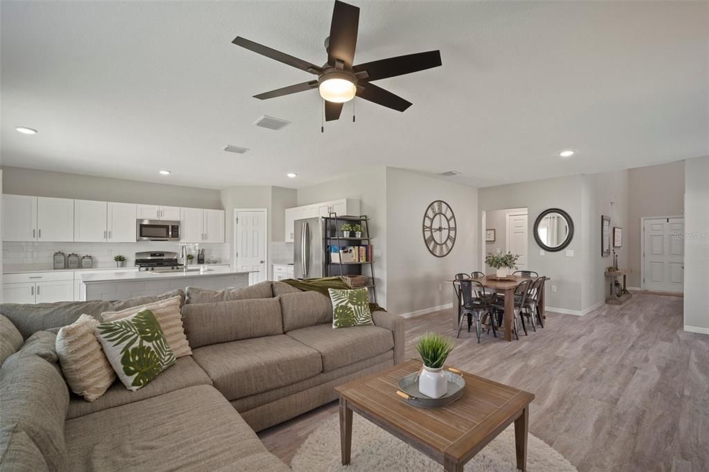 Active With Contract: $425,000 (5 beds, 3 baths, 2453 Square Feet)