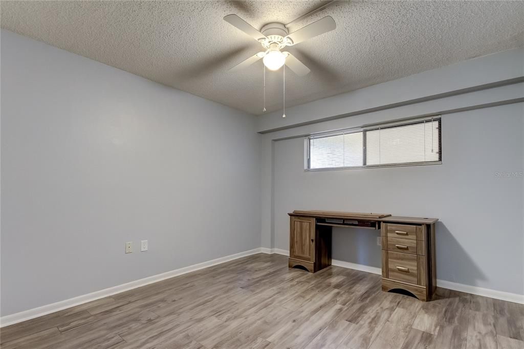 For Sale: $289,900 (2 beds, 2 baths, 1200 Square Feet)