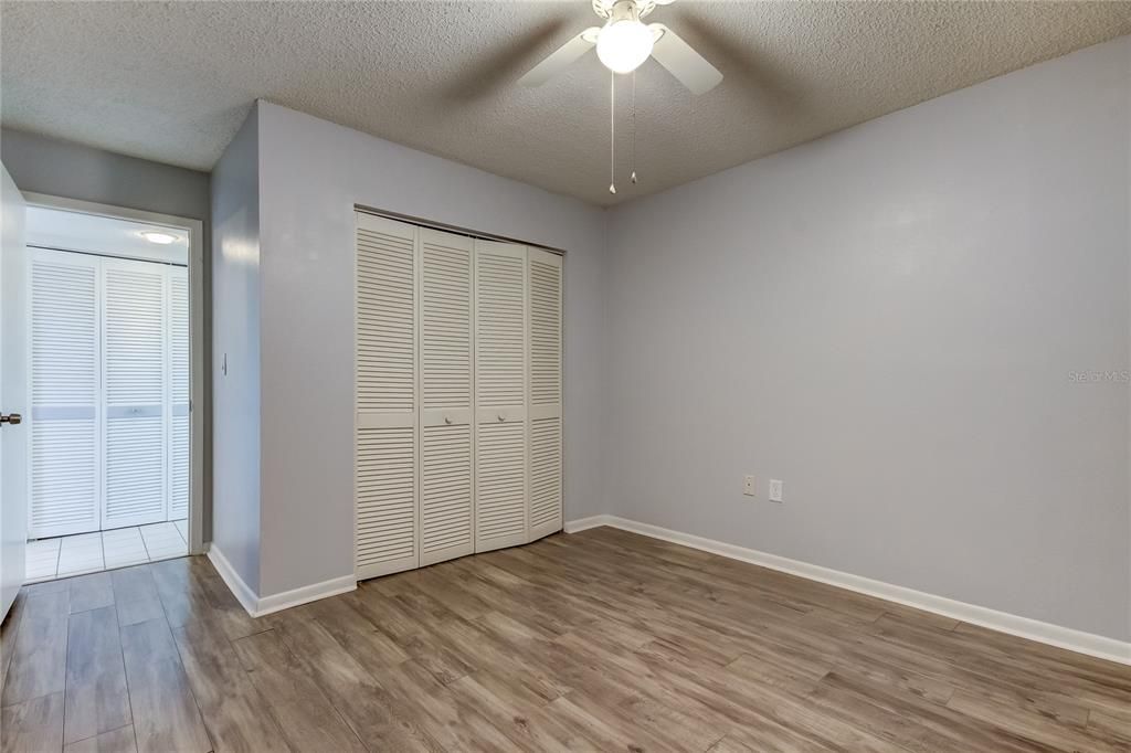 For Sale: $289,900 (2 beds, 2 baths, 1200 Square Feet)