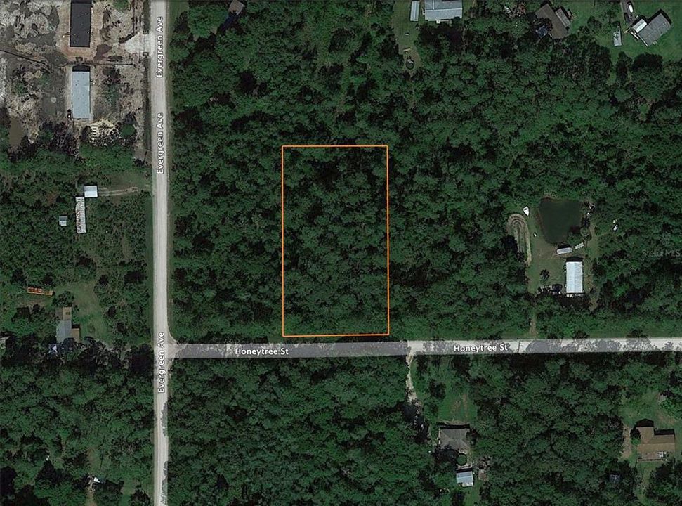 На продажу: $40,000 (1.14 acres)