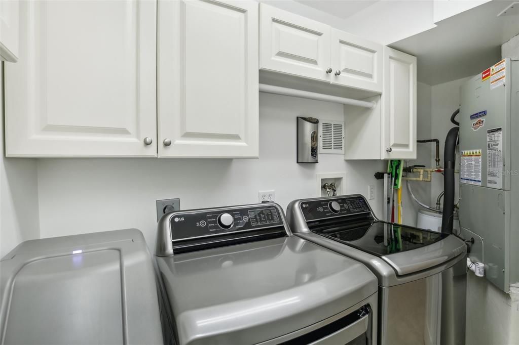 Active With Contract: $749,000 (2 beds, 2 baths, 1530 Square Feet)