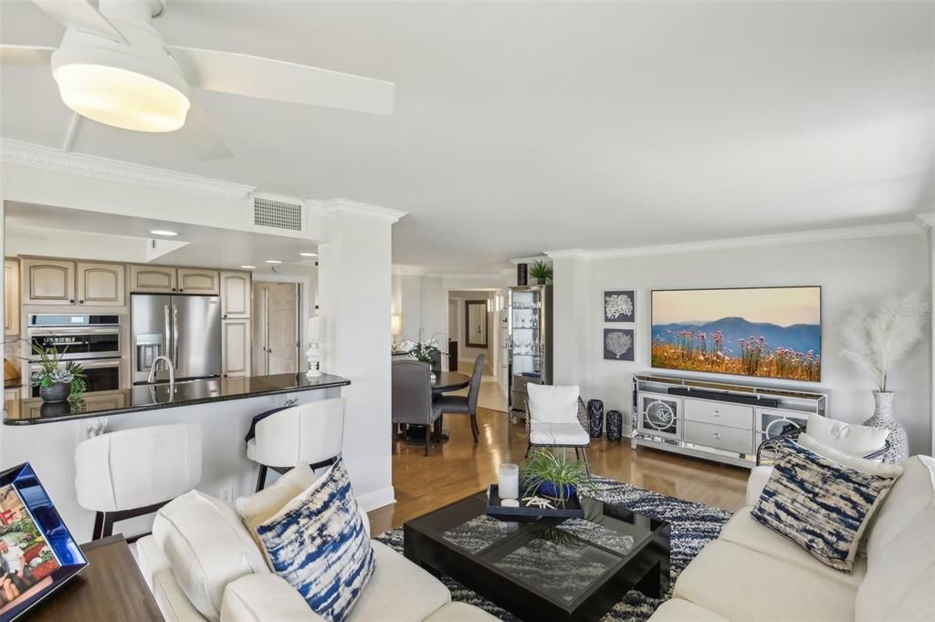 For Sale: $749,000 (2 beds, 2 baths, 1530 Square Feet)