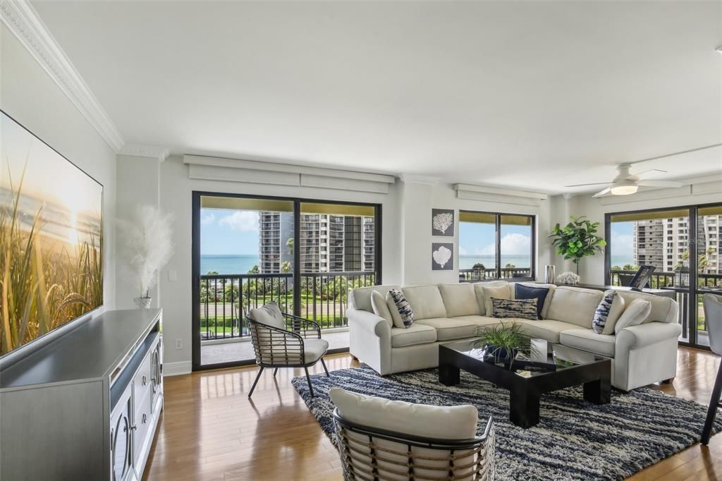 Active With Contract: $749,000 (2 beds, 2 baths, 1530 Square Feet)