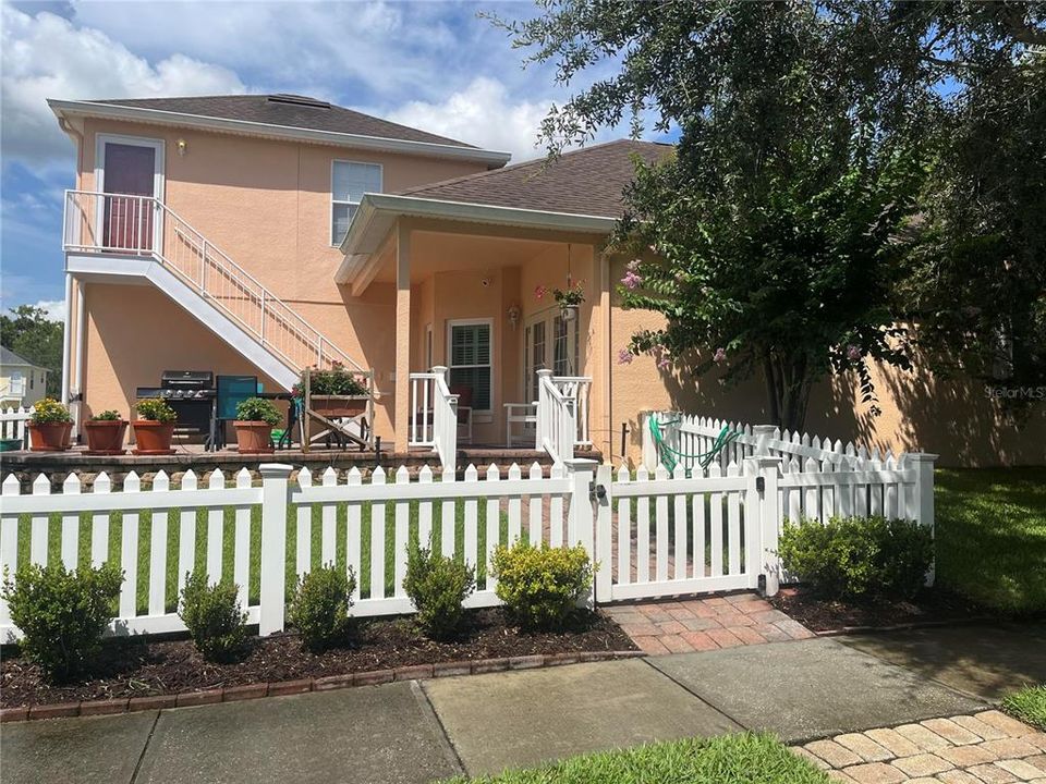 Side entrance to Back Yard