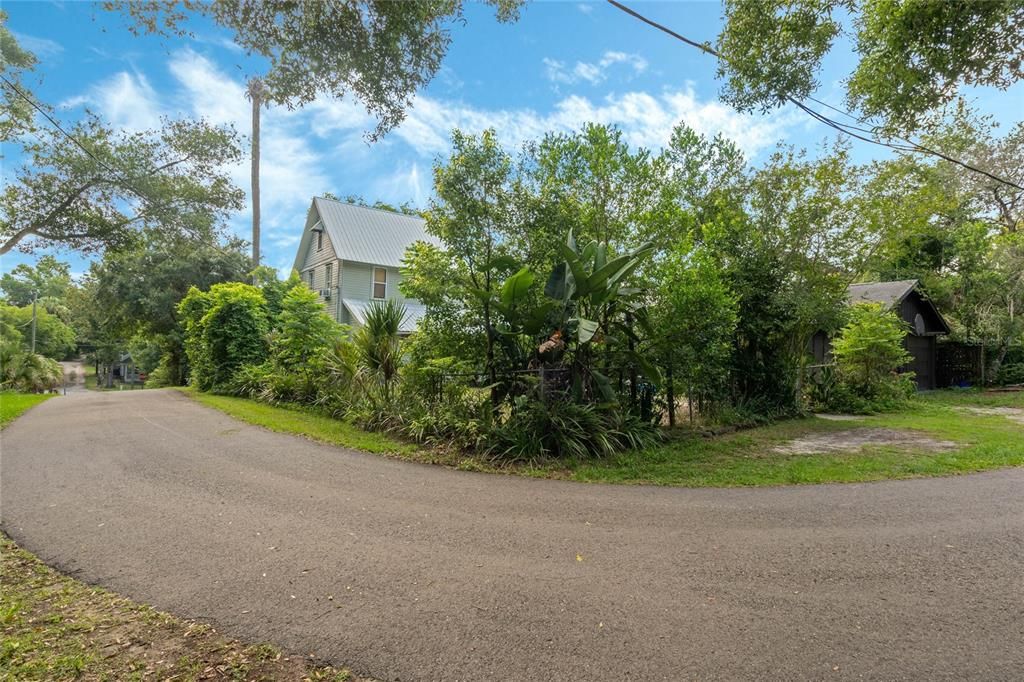 For Sale: $495,000 (3 beds, 2 baths, 2312 Square Feet)