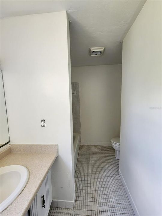 For Rent: $1,000 (2 beds, 2 baths, 1292 Square Feet)