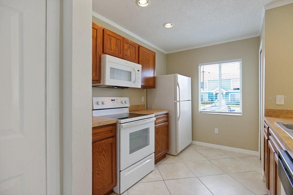 For Rent: $1,850 (3 beds, 2 baths, 1364 Square Feet)