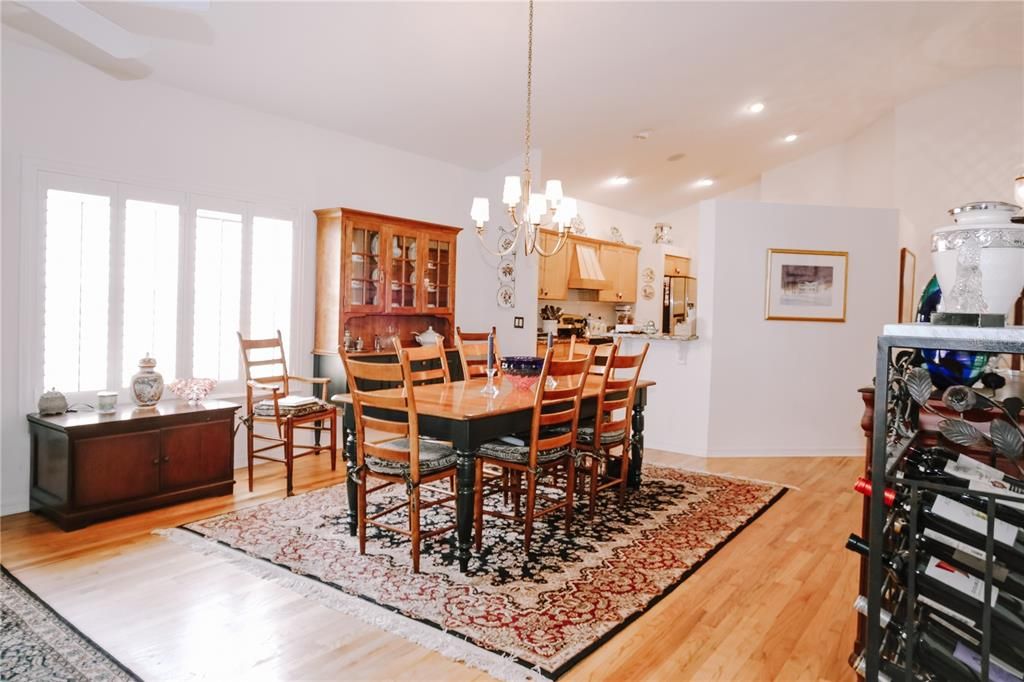 Active With Contract: $389,900 (2 beds, 2 baths, 1740 Square Feet)