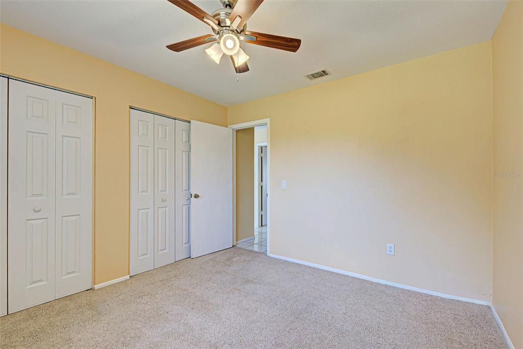 For Sale: $239,000 (2 beds, 1 baths, 904 Square Feet)