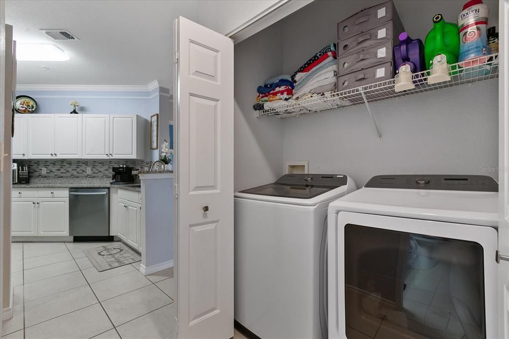 For Sale: $279,500 (2 beds, 2 baths, 1153 Square Feet)