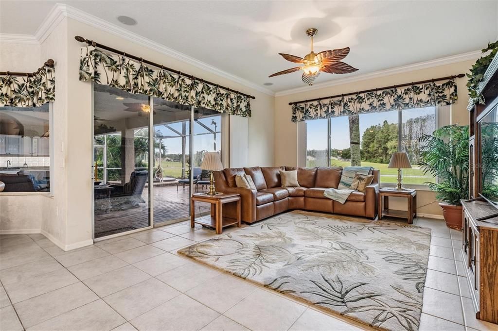 Morning room off kitchen with lanai views