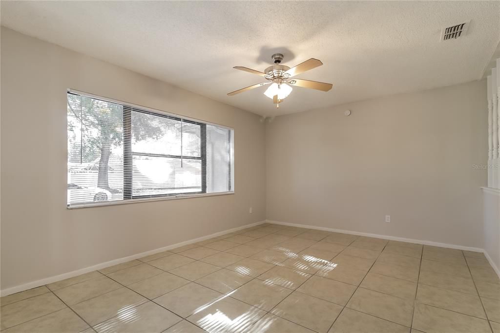 For Rent: $1,980 (3 beds, 2 baths, 1320 Square Feet)