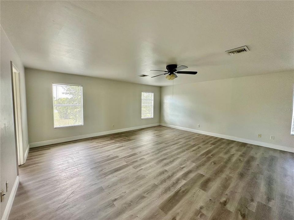 For Rent: $3,000 (4 beds, 2 baths, 3360 Square Feet)