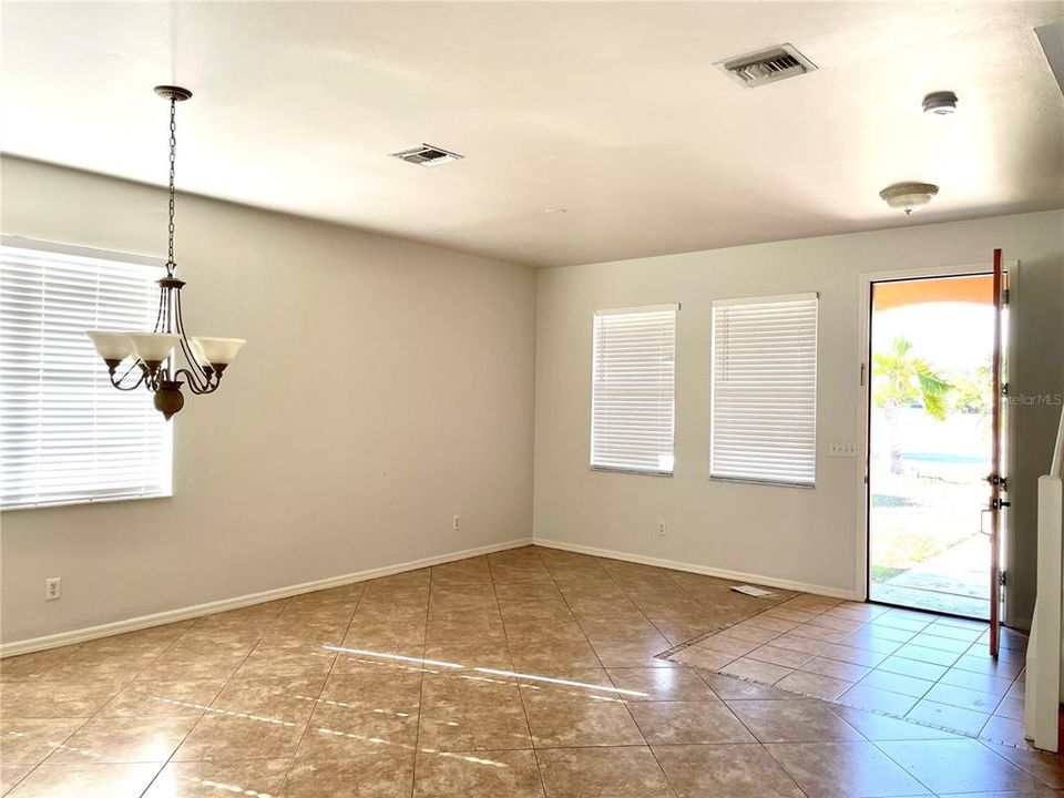 For Rent: $3,000 (4 beds, 2 baths, 3360 Square Feet)