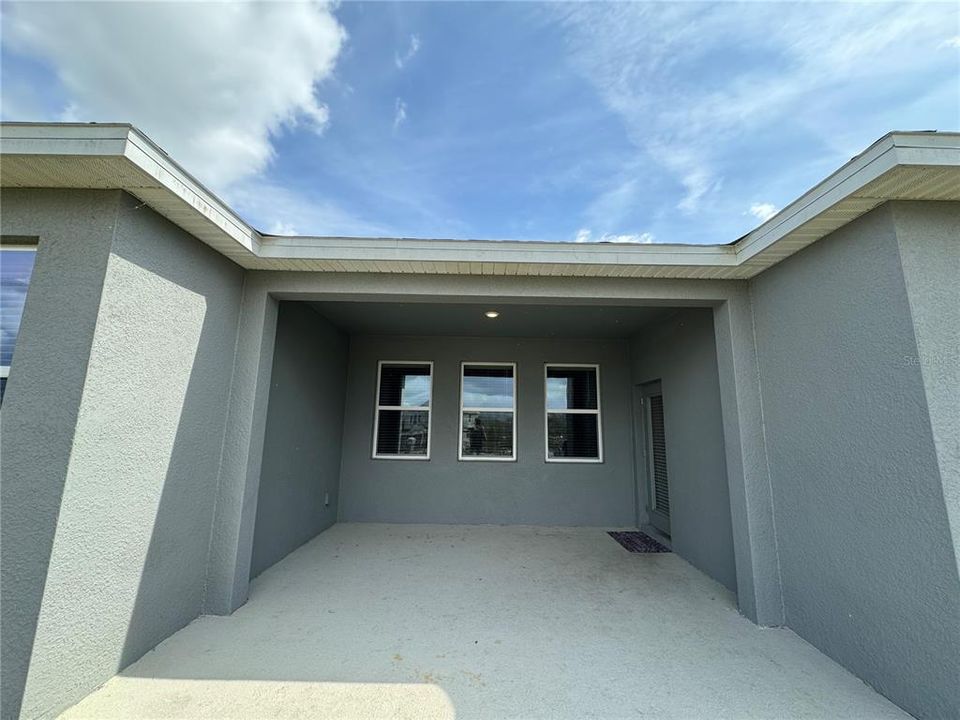 For Rent: $3,499 (4 beds, 3 baths, 2361 Square Feet)