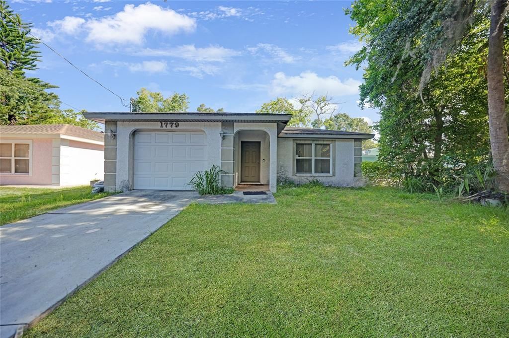 For Sale: $264,999 (4 beds, 2 baths, 1690 Square Feet)