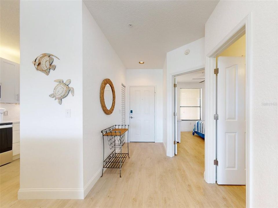 For Sale: $649,000 (2 beds, 2 baths, 1454 Square Feet)