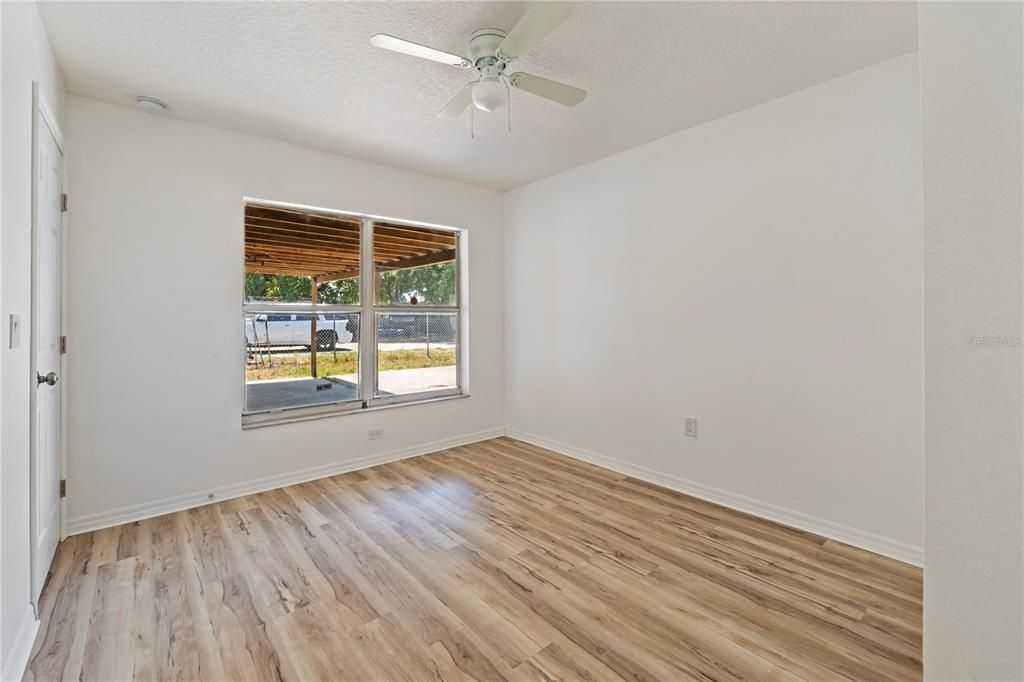 Active With Contract: $310,500 (4 beds, 2 baths, 1508 Square Feet)