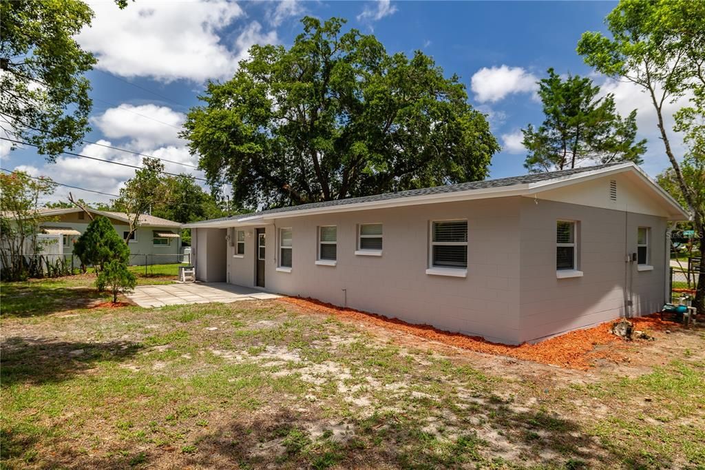 Active With Contract: $264,990 (3 beds, 2 baths, 1000 Square Feet)