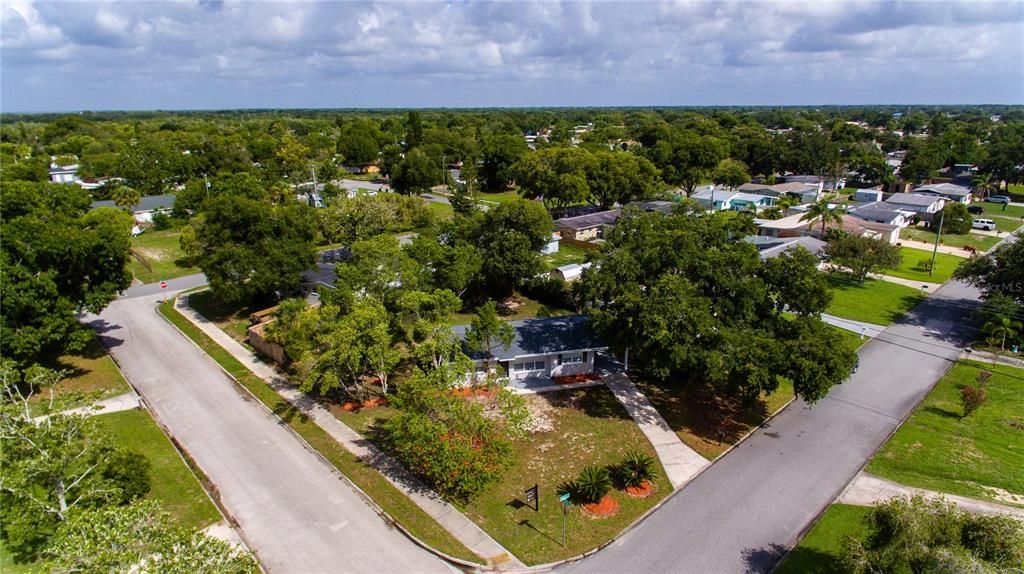 Active With Contract: $264,990 (3 beds, 2 baths, 1000 Square Feet)