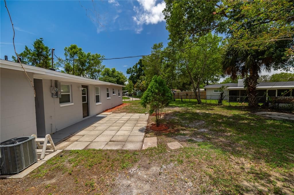 Active With Contract: $264,990 (3 beds, 2 baths, 1000 Square Feet)