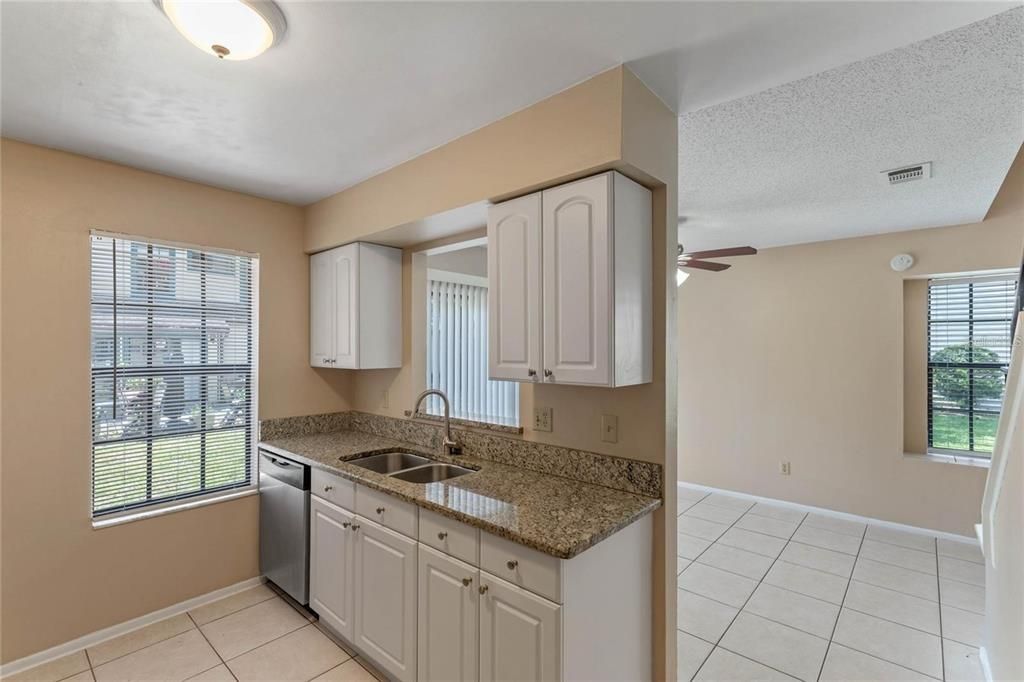 For Rent: $1,750 (2 beds, 2 baths, 1223 Square Feet)