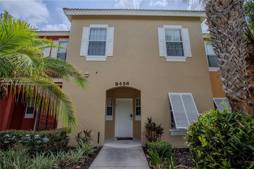 For Sale: $299,900 (3 beds, 2 baths, 1291 Square Feet)