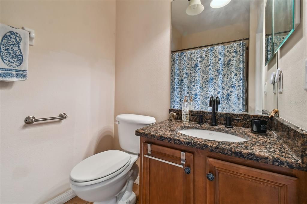 Active With Contract: $265,000 (2 beds, 2 baths, 971 Square Feet)