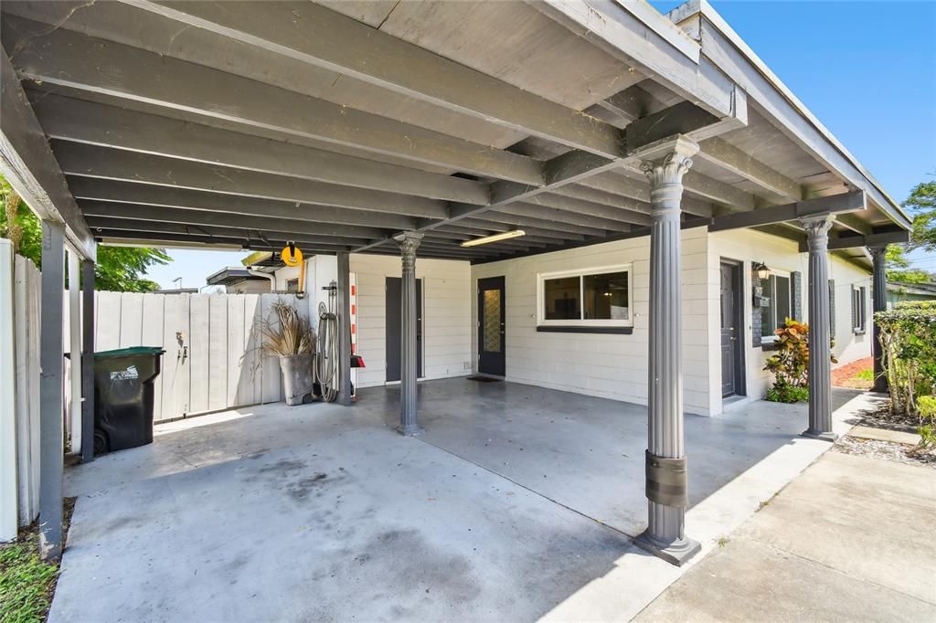 Active With Contract: $440,000 (3 beds, 2 baths, 1547 Square Feet)