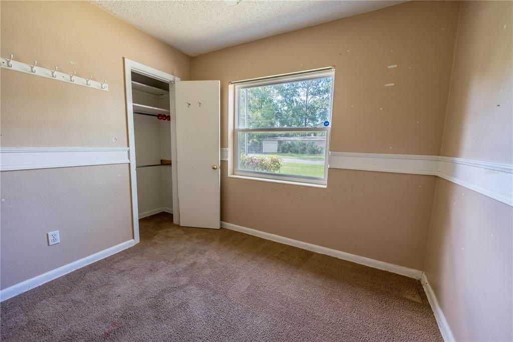 Active With Contract: $139,900 (3 beds, 1 baths, 1362 Square Feet)