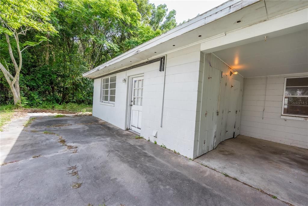 Active With Contract: $139,900 (3 beds, 1 baths, 1362 Square Feet)