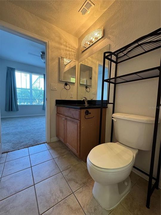 Active With Contract: $2,200 (1 beds, 1 baths, 1015 Square Feet)