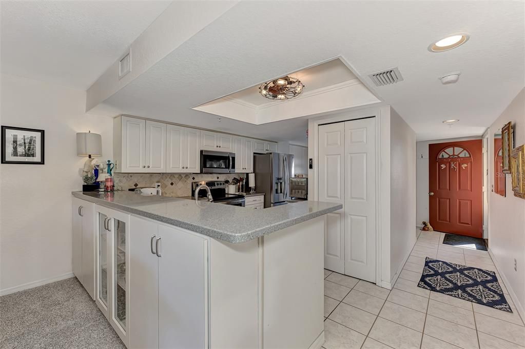 For Sale: $229,900 (2 beds, 2 baths, 1230 Square Feet)