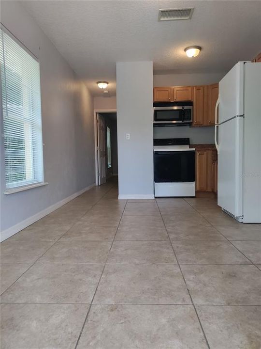 For Rent: $1,000 (1 beds, 1 baths, 477 Square Feet)