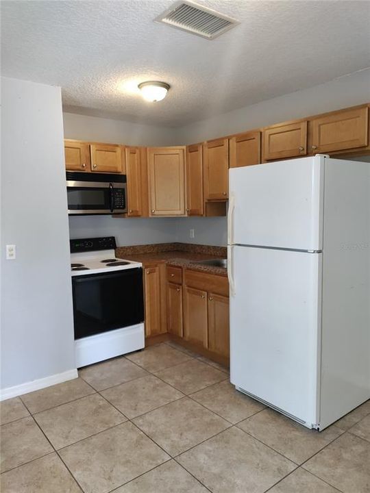 For Rent: $1,000 (1 beds, 1 baths, 477 Square Feet)