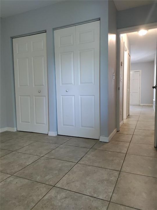 For Rent: $1,000 (1 beds, 1 baths, 477 Square Feet)