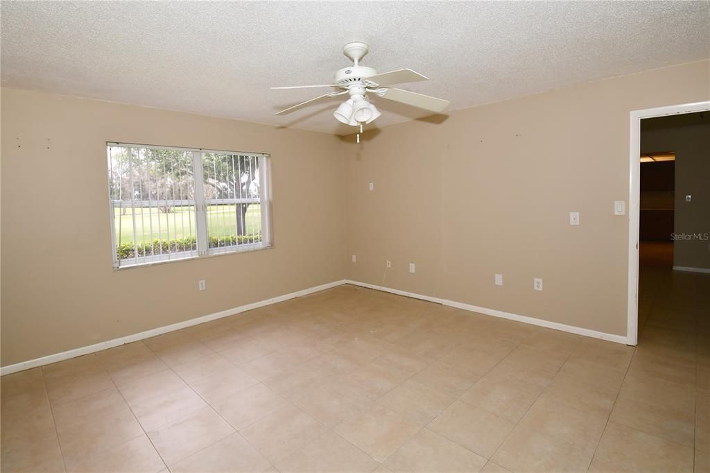 For Sale: $249,000 (2 beds, 2 baths, 1350 Square Feet)