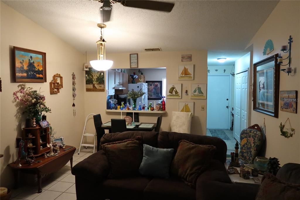 For Sale: $235,000 (2 beds, 0 baths, 1036 Square Feet)