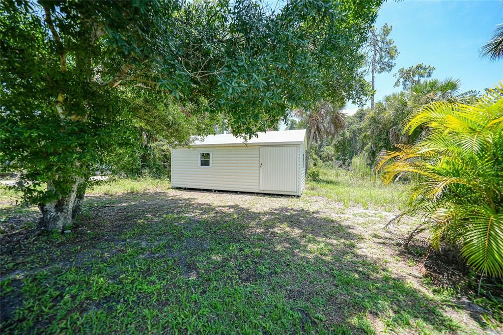 Active With Contract: $417,000 (3 beds, 2 baths, 1857 Square Feet)