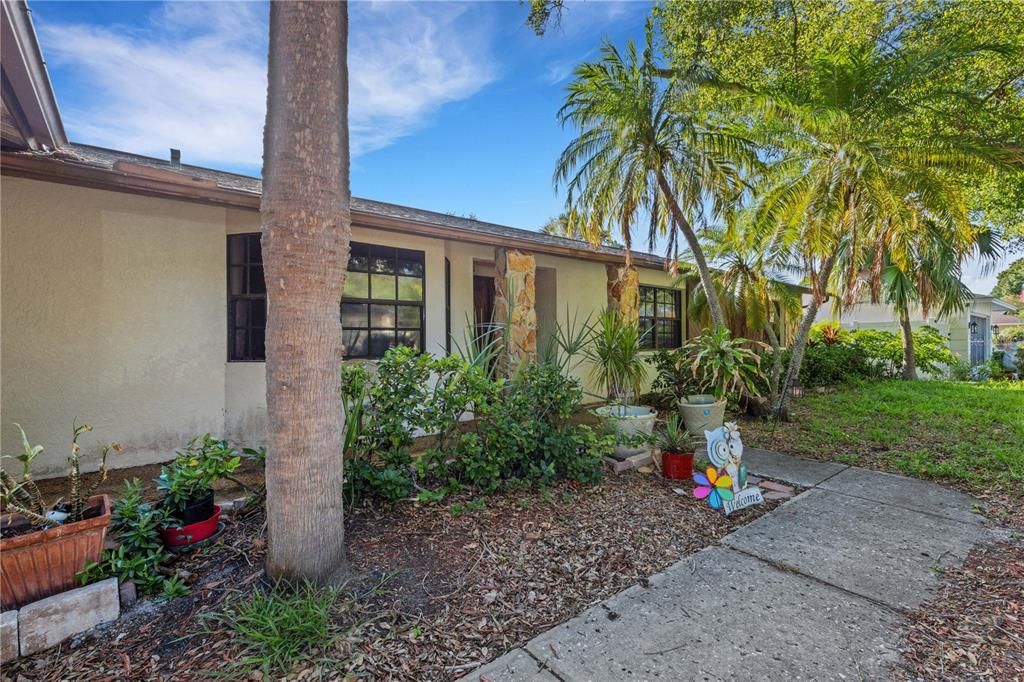 For Sale: $570,000 (3 beds, 2 baths, 1875 Square Feet)