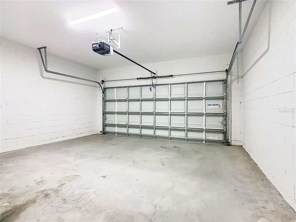 2-Car Garage